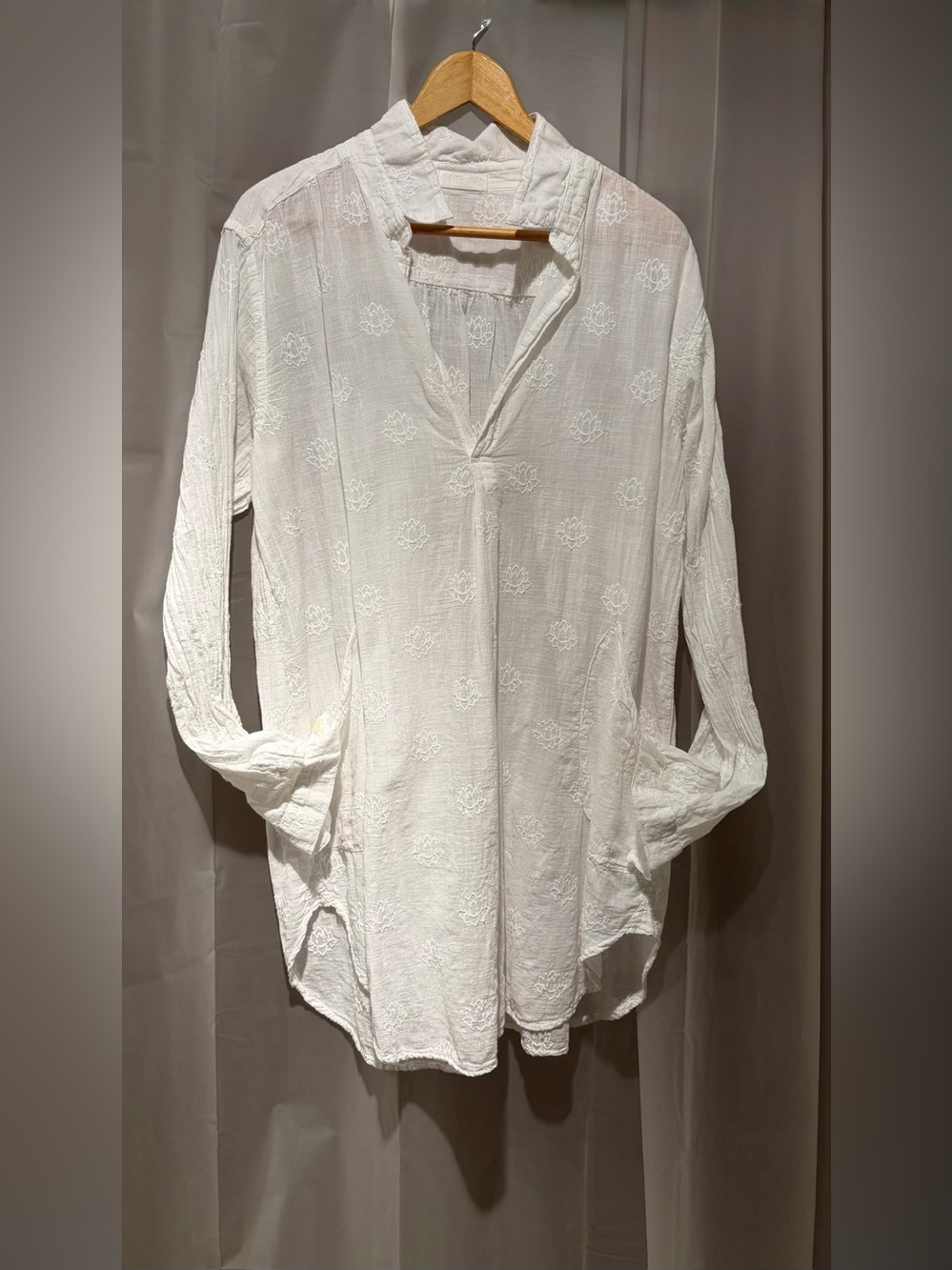 CP Shades Teton Embroidered Cotton Gauze White V-neck Tunic Shirt Coverup